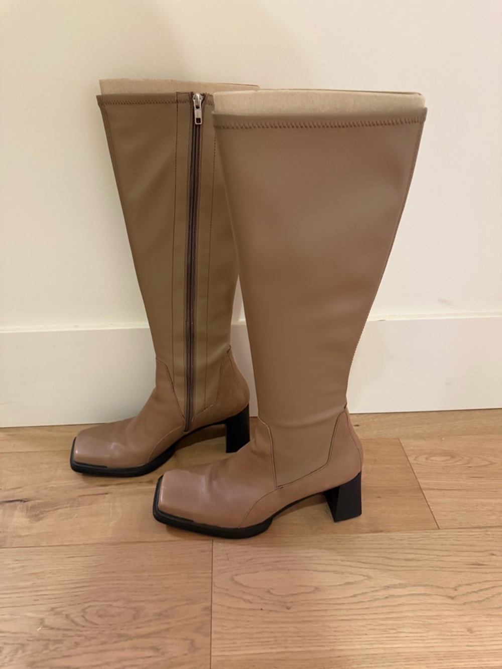 Vagabond Taupe Knee-High Block Heel Boots